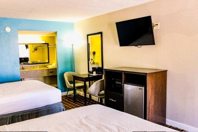 Days Inn By Wyndham Little River Exterior photo
